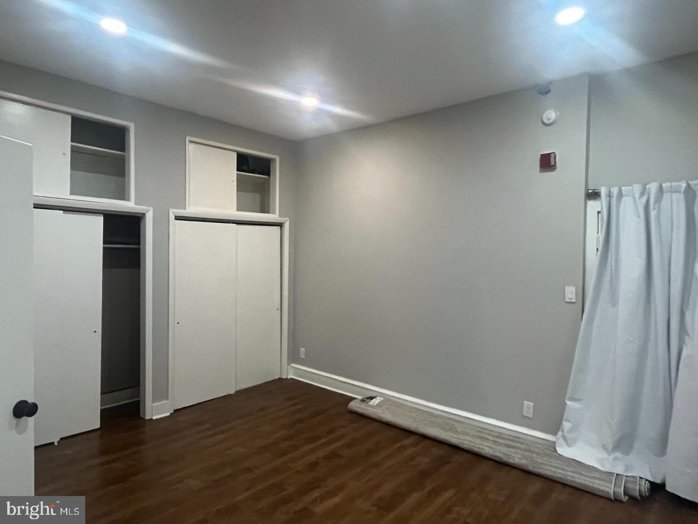 1251 E FLETCHER STREET 1R