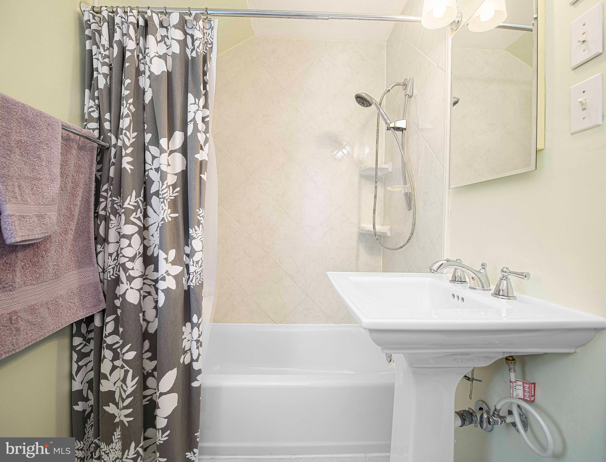 CEDARCROFT HISTORIC DISTRICT - Residential