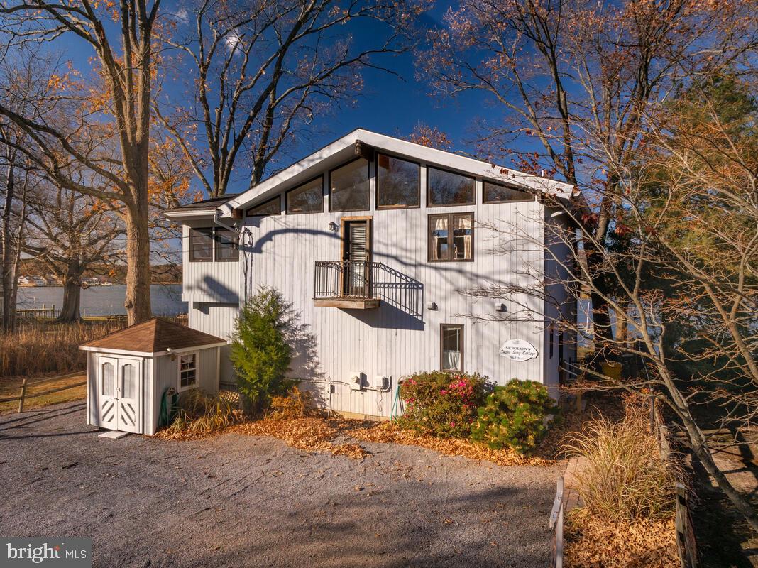 DEALE BEACH - Residential