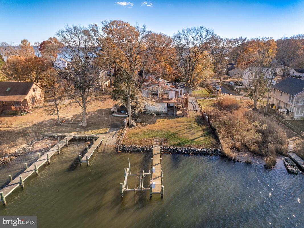 DEALE BEACH - Residential