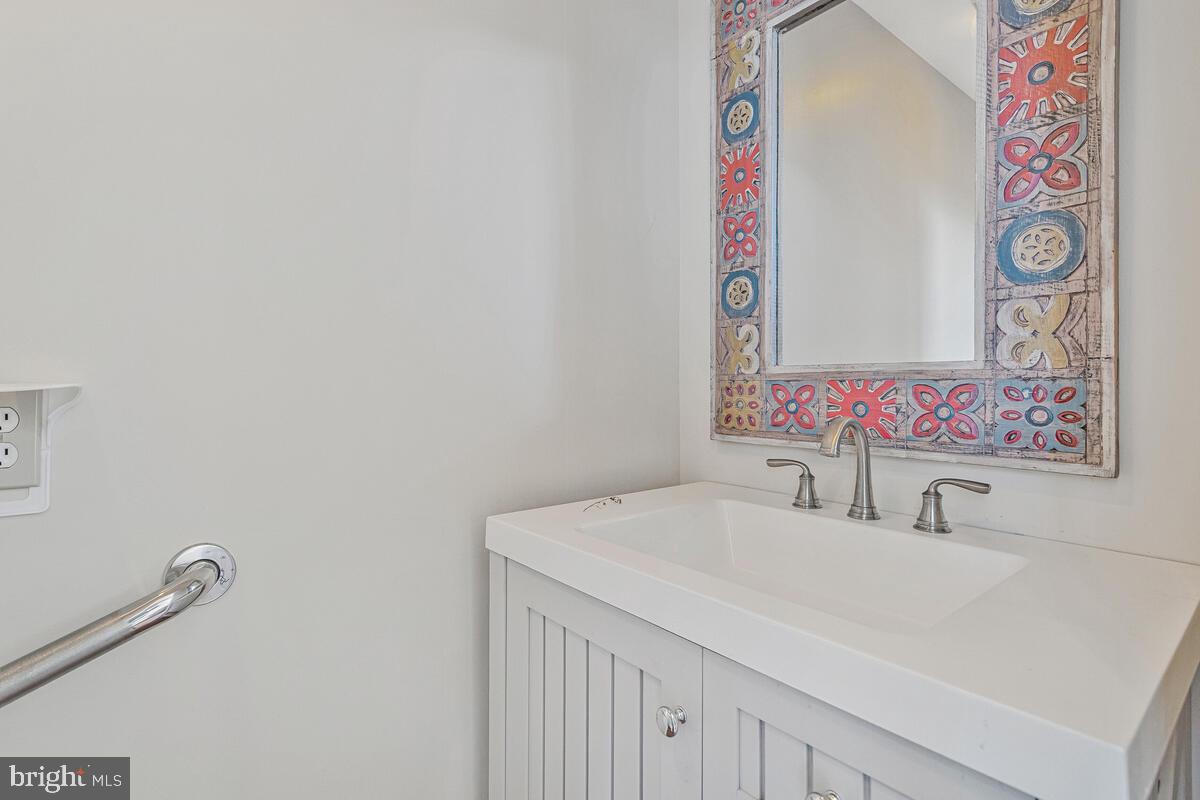 DEALE BEACH - Residential