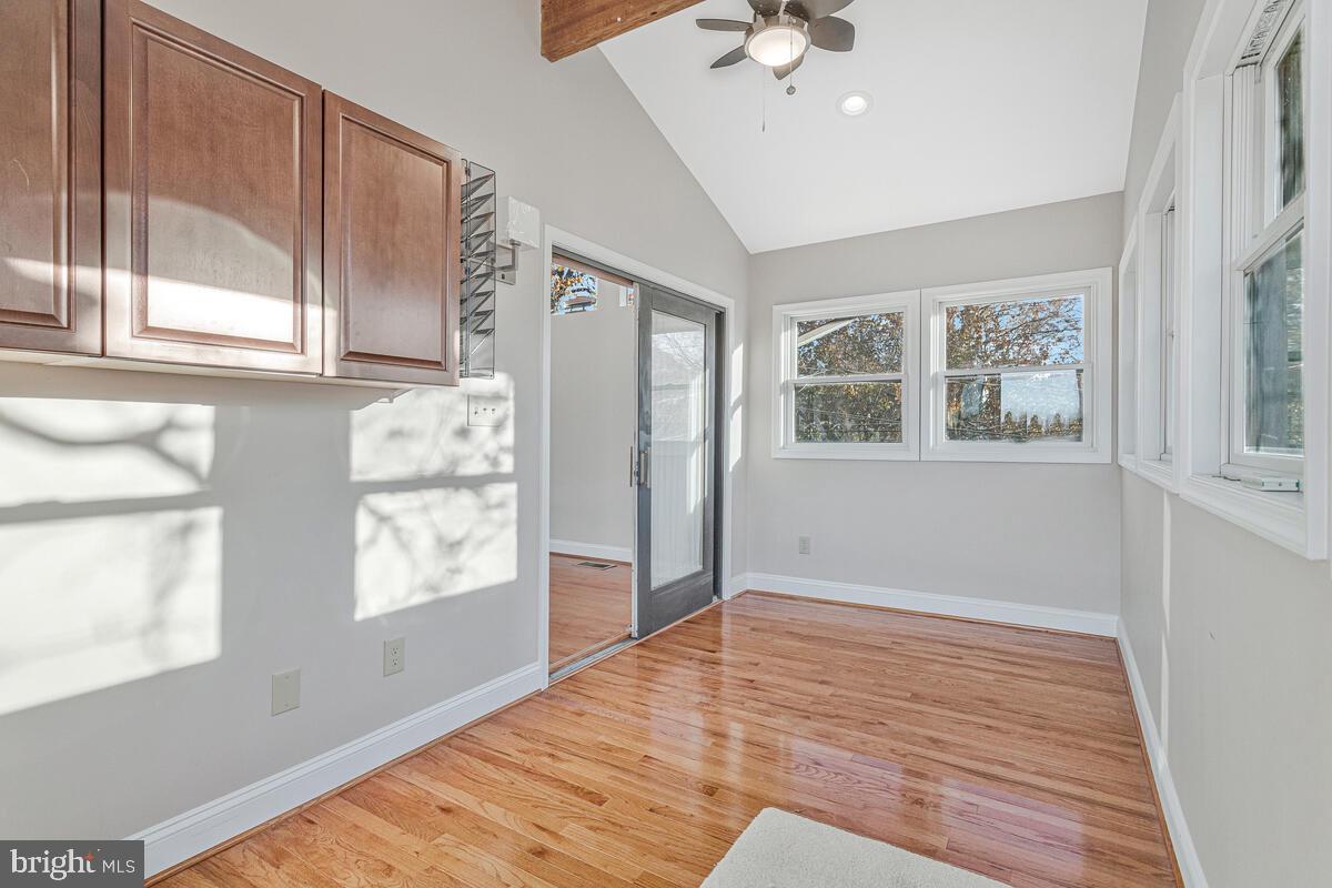 DEALE BEACH - Residential