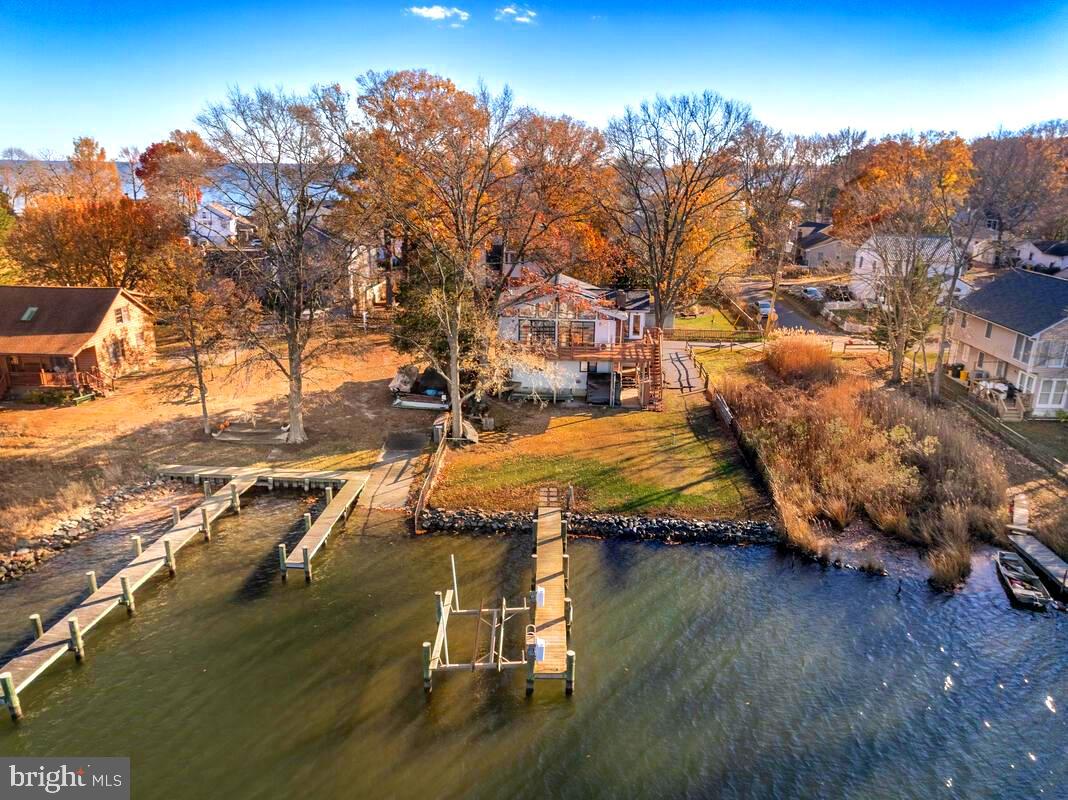 DEALE BEACH - Residential