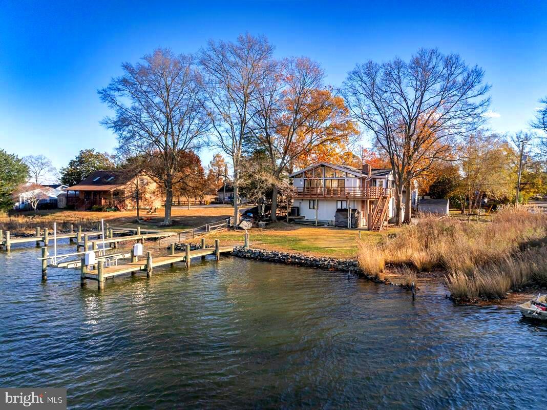 DEALE BEACH - Residential