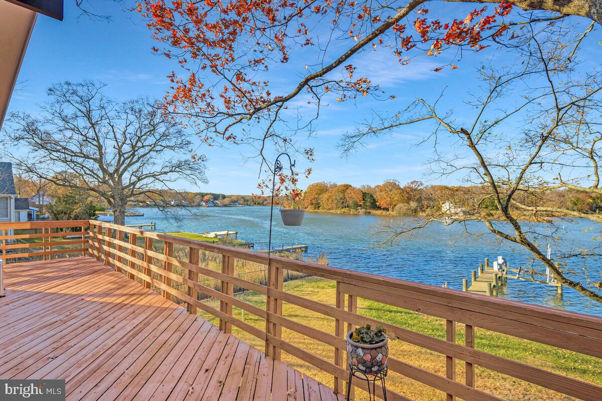 DEALE BEACH - Residential