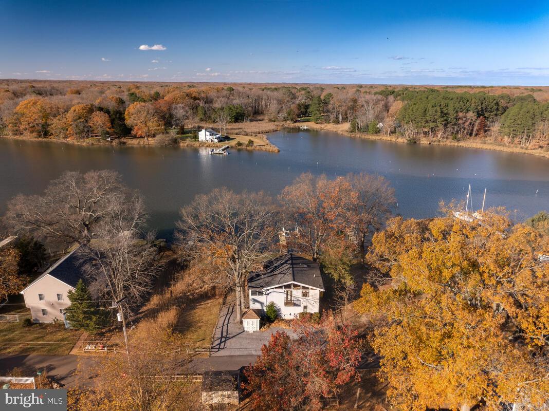 DEALE BEACH - Residential