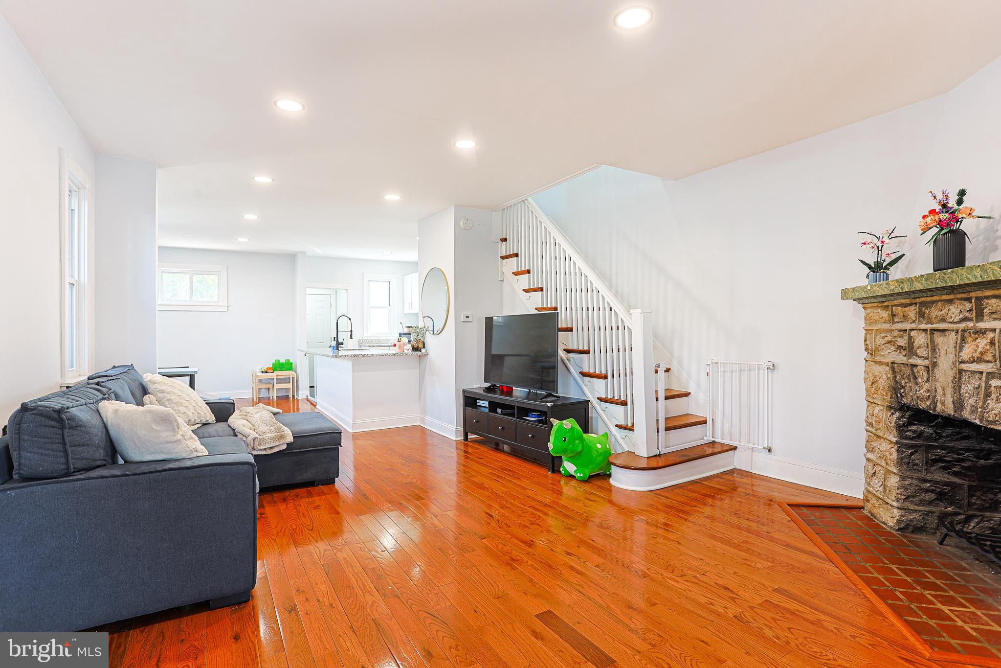 LANSDOWNE - Residential