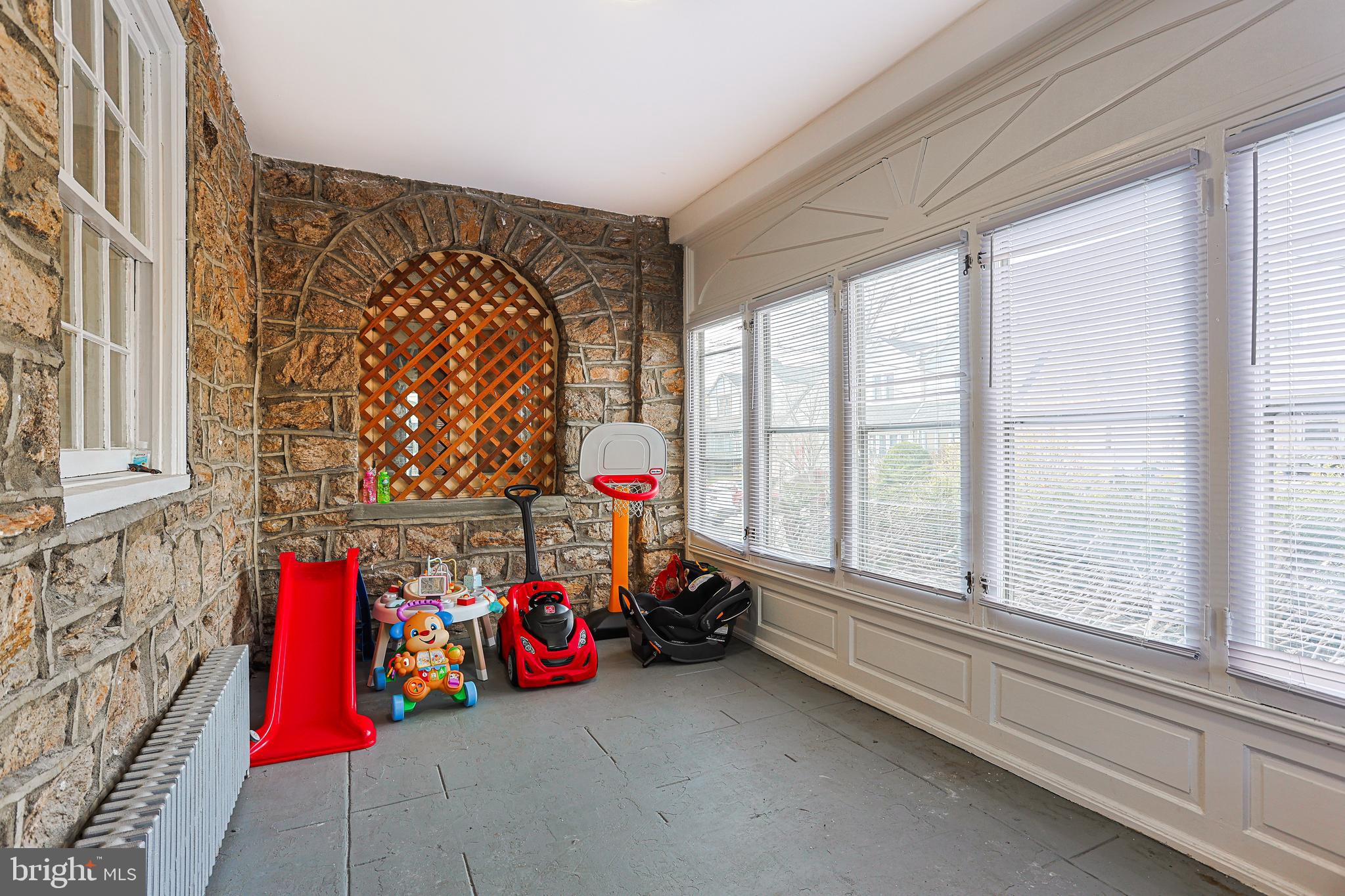 LANSDOWNE - Residential