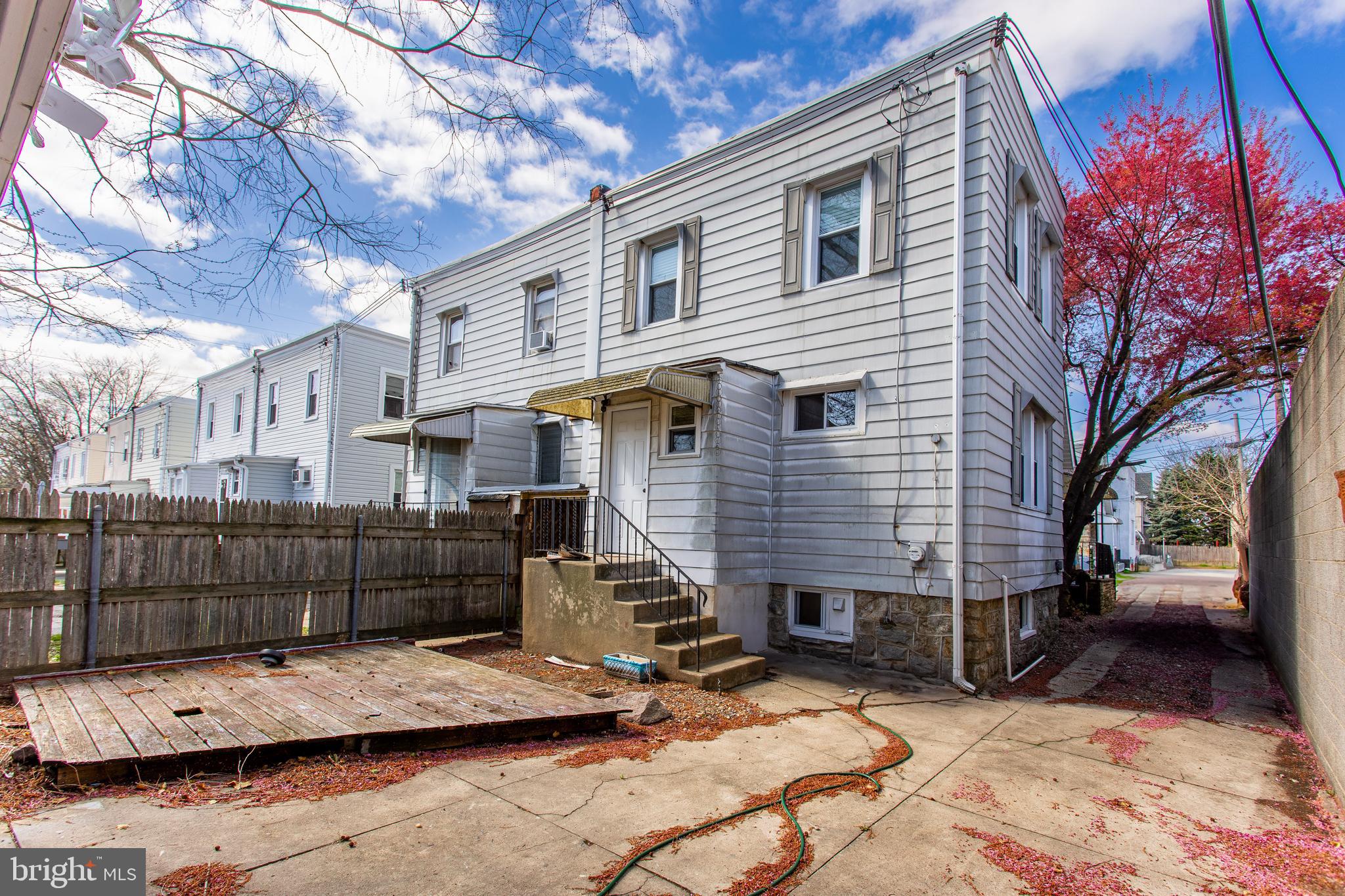 LANSDOWNE - Residential