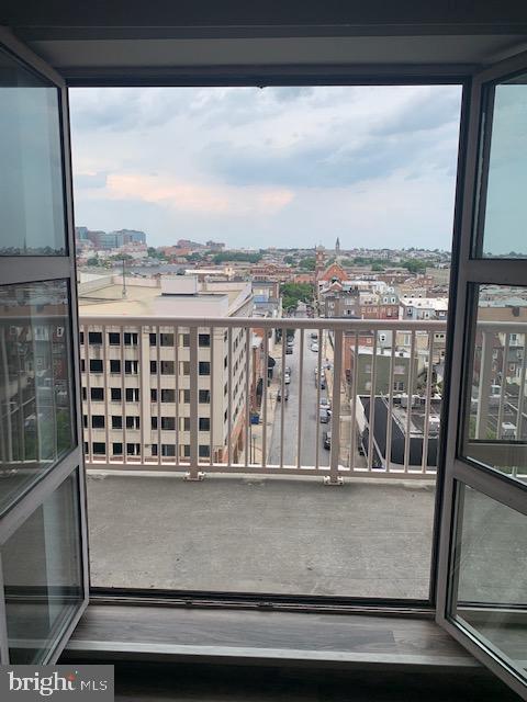 HARBOR EAST - Residential