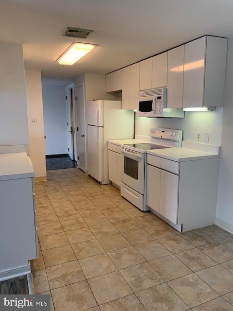 HARBOR EAST - Residential