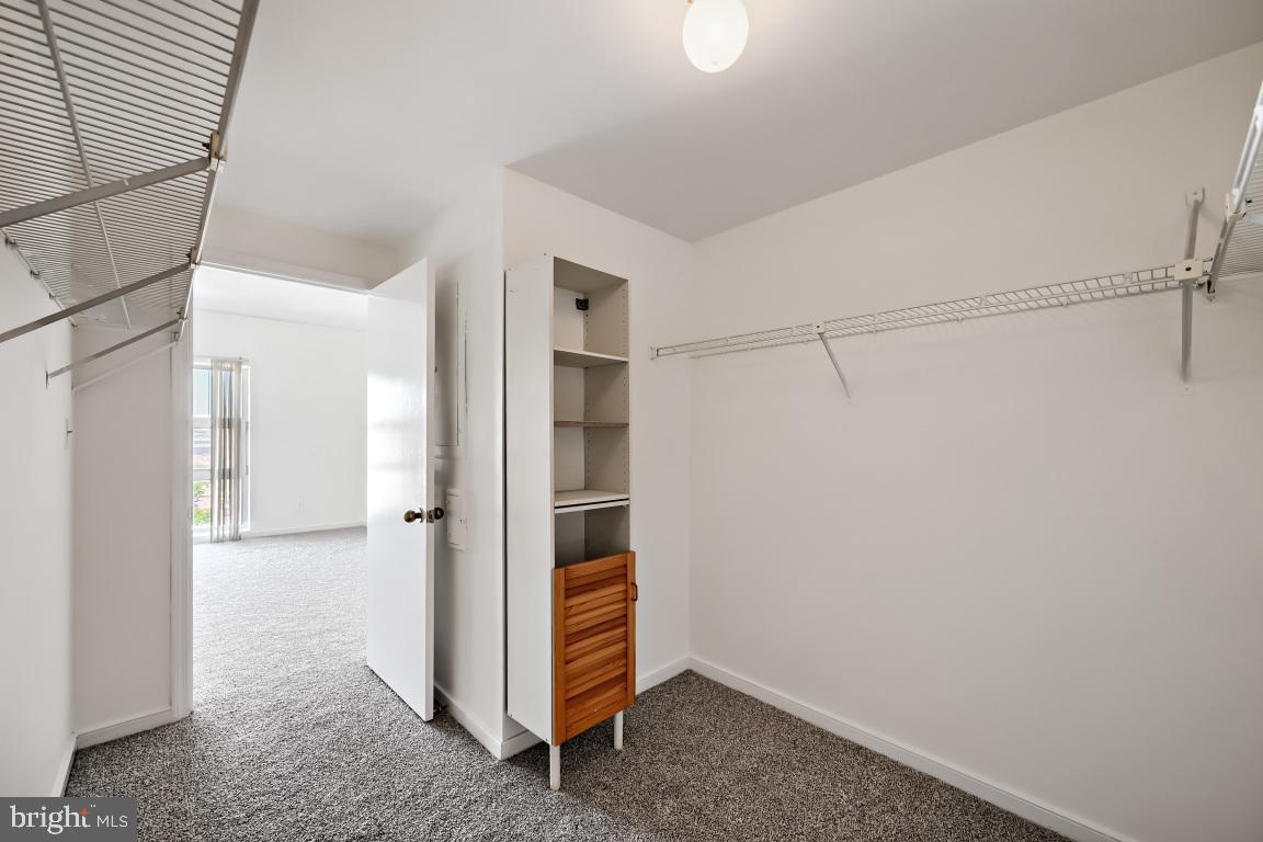HARBOR EAST - Residential