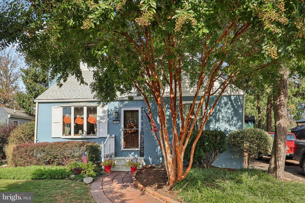 Photo of 1202 Clinton Ave, BENSALEM, PA 19020 (MLS # PABU2106802)