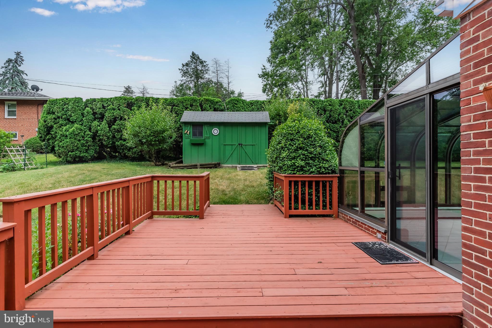 RIVERVIEW - Residential