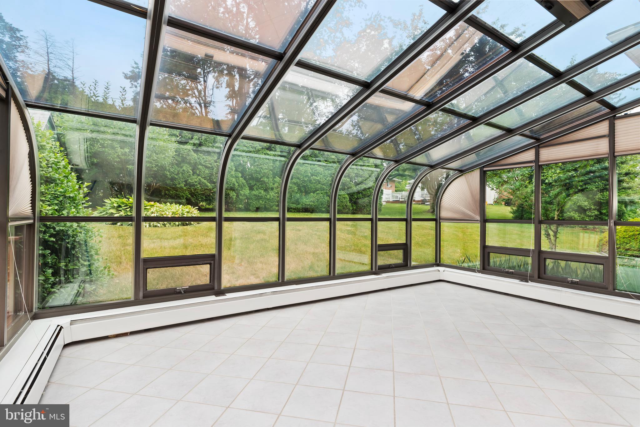 RIVERVIEW - Residential