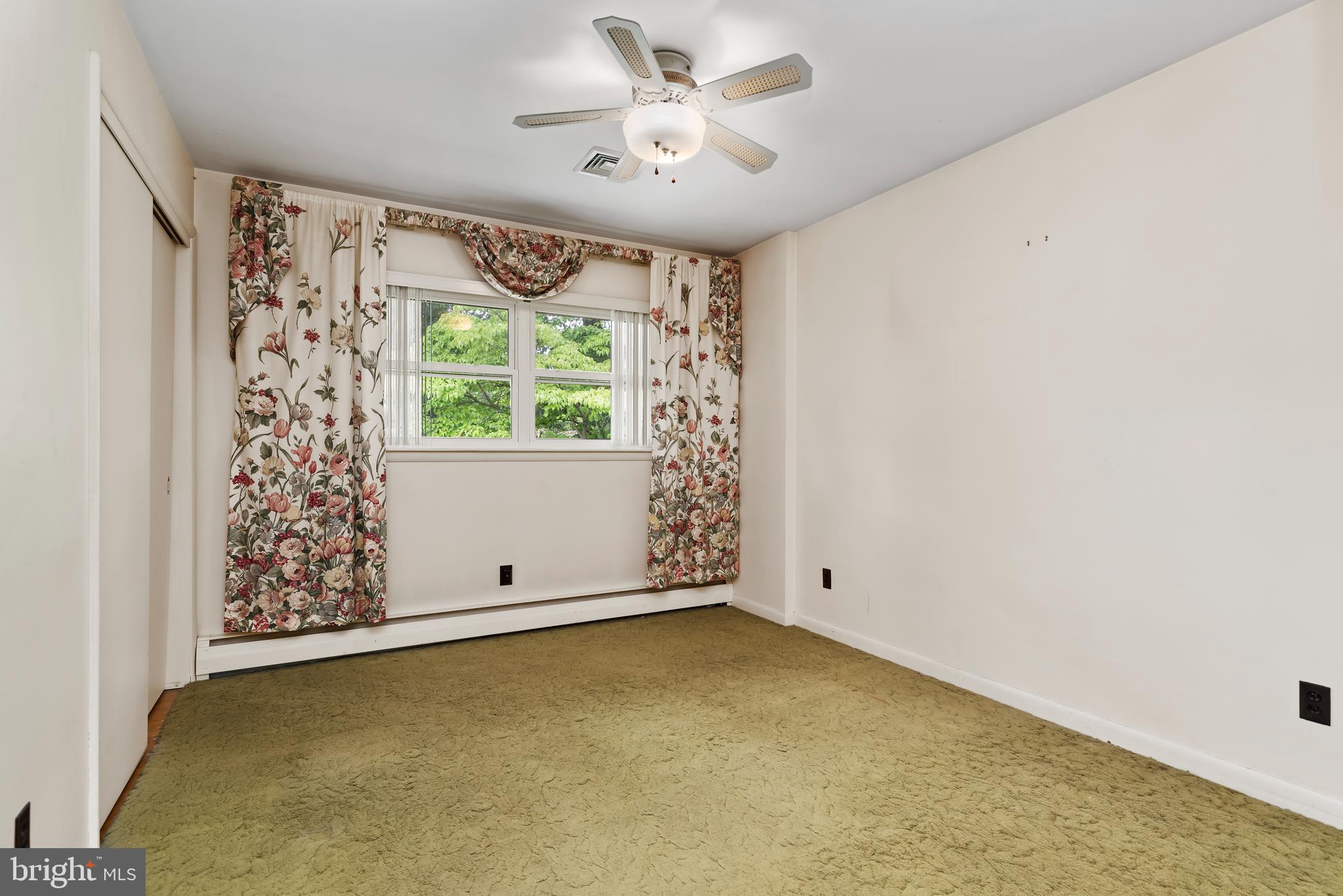 RIVERVIEW - Residential