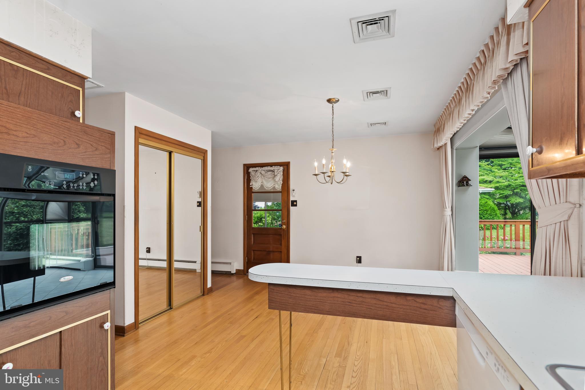 RIVERVIEW - Residential