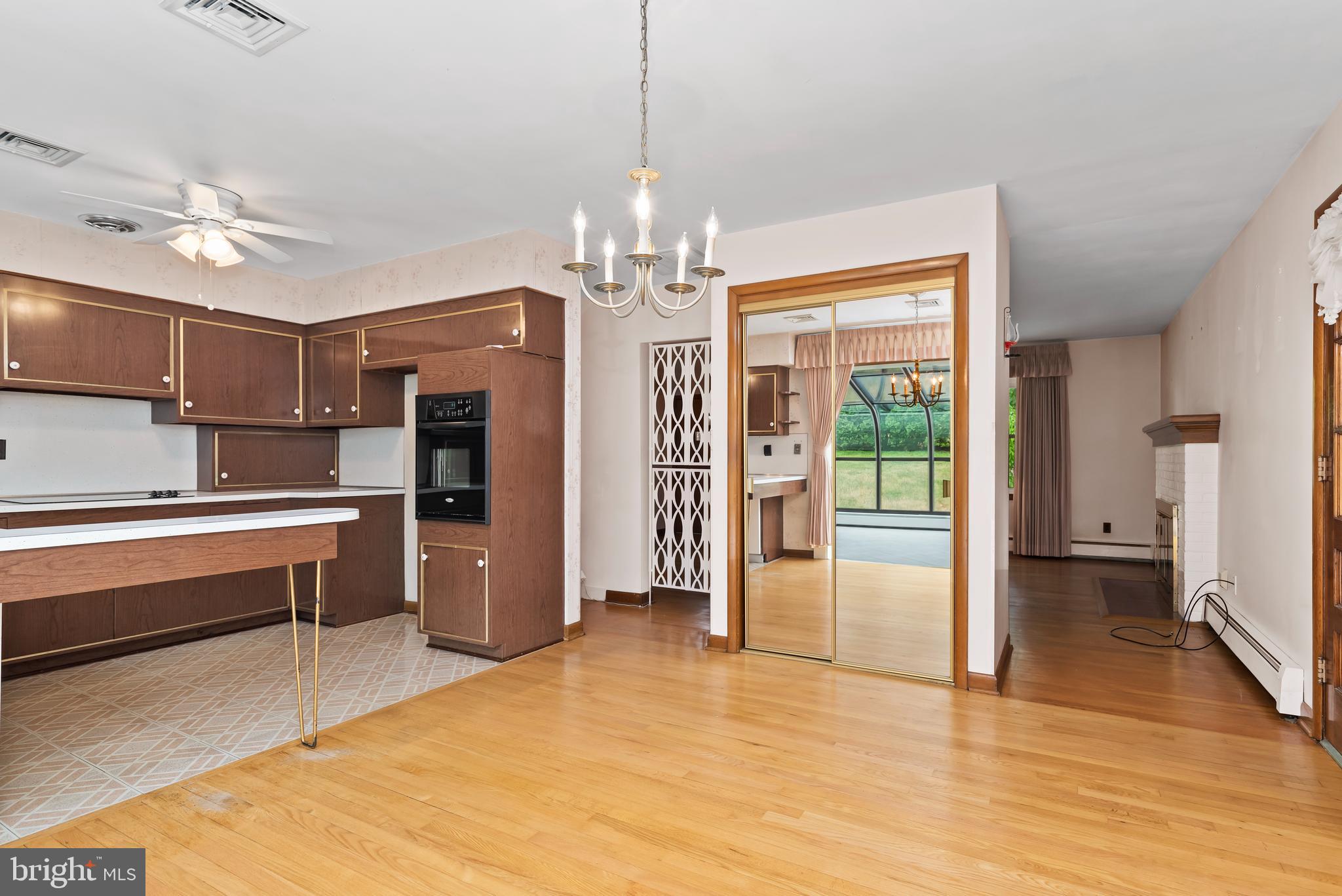 RIVERVIEW - Residential