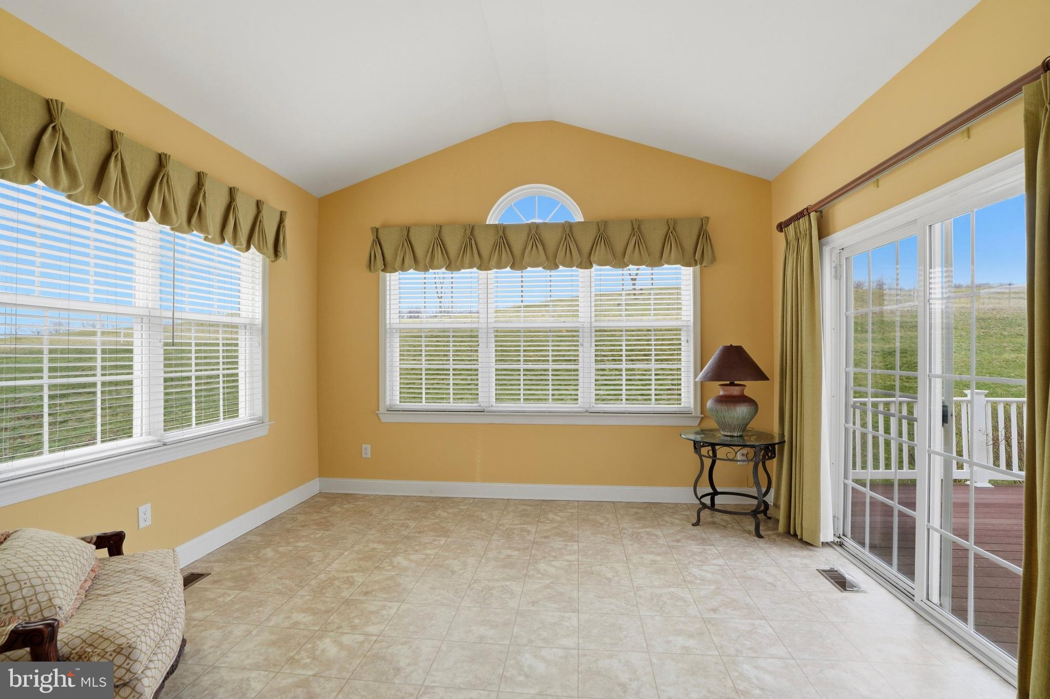 RAVENS CLAW - Residential