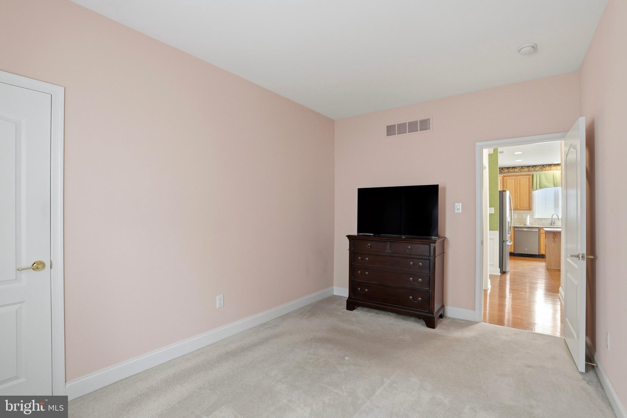 RAVENS CLAW - Residential