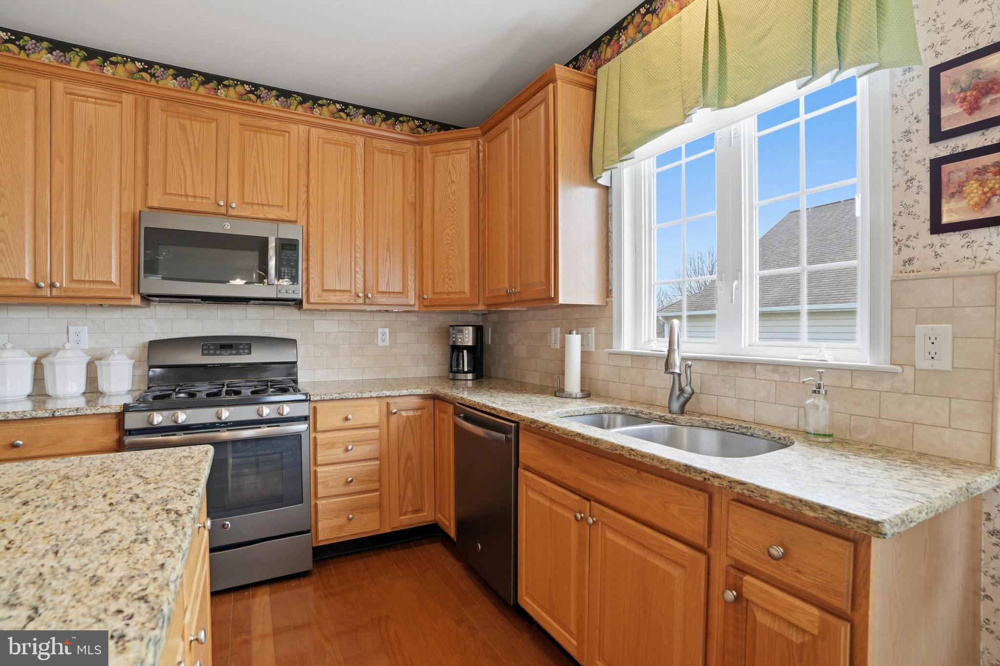 RAVENS CLAW - Residential