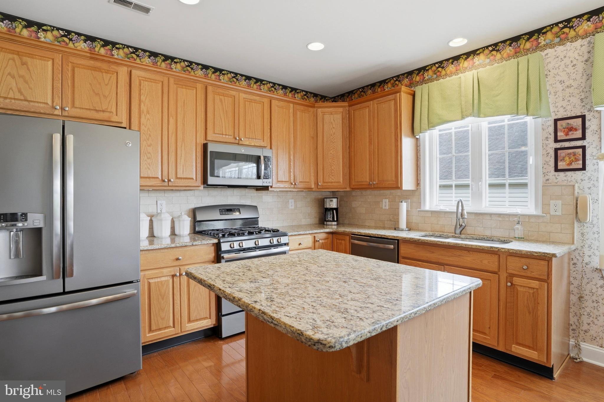 RAVENS CLAW - Residential