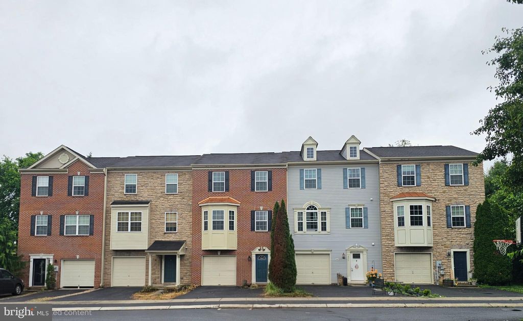 Photo of 64 Milestone Court, CHAMBERSBURG, PA 17201 (MLS # PAFL2035510)