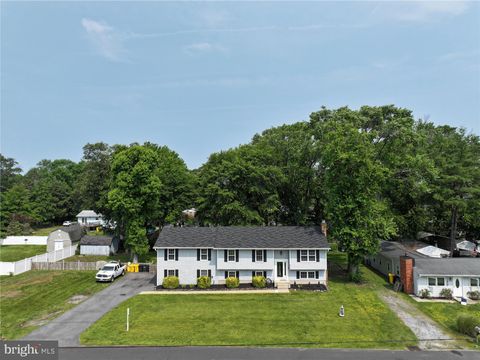 7814 LINTHICUM ROAD PASADENA MD 21122