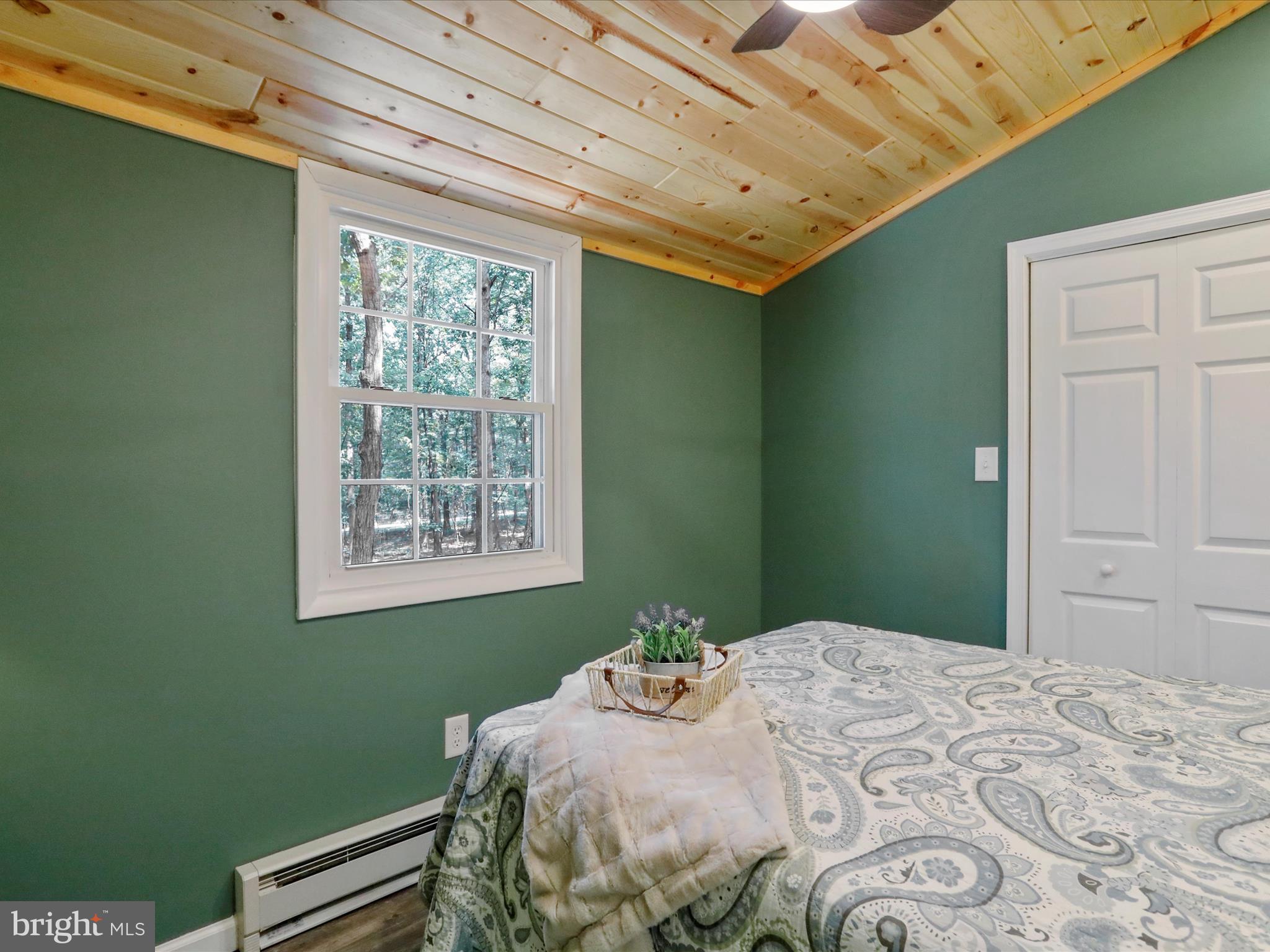 WOODHAVEN KNOLLS - Residential