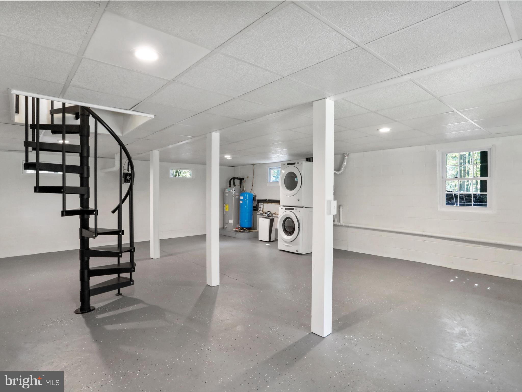 WOODHAVEN KNOLLS - Residential