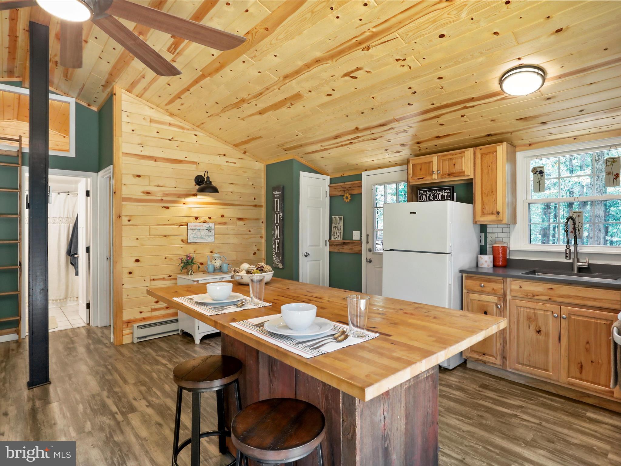 WOODHAVEN KNOLLS - Residential