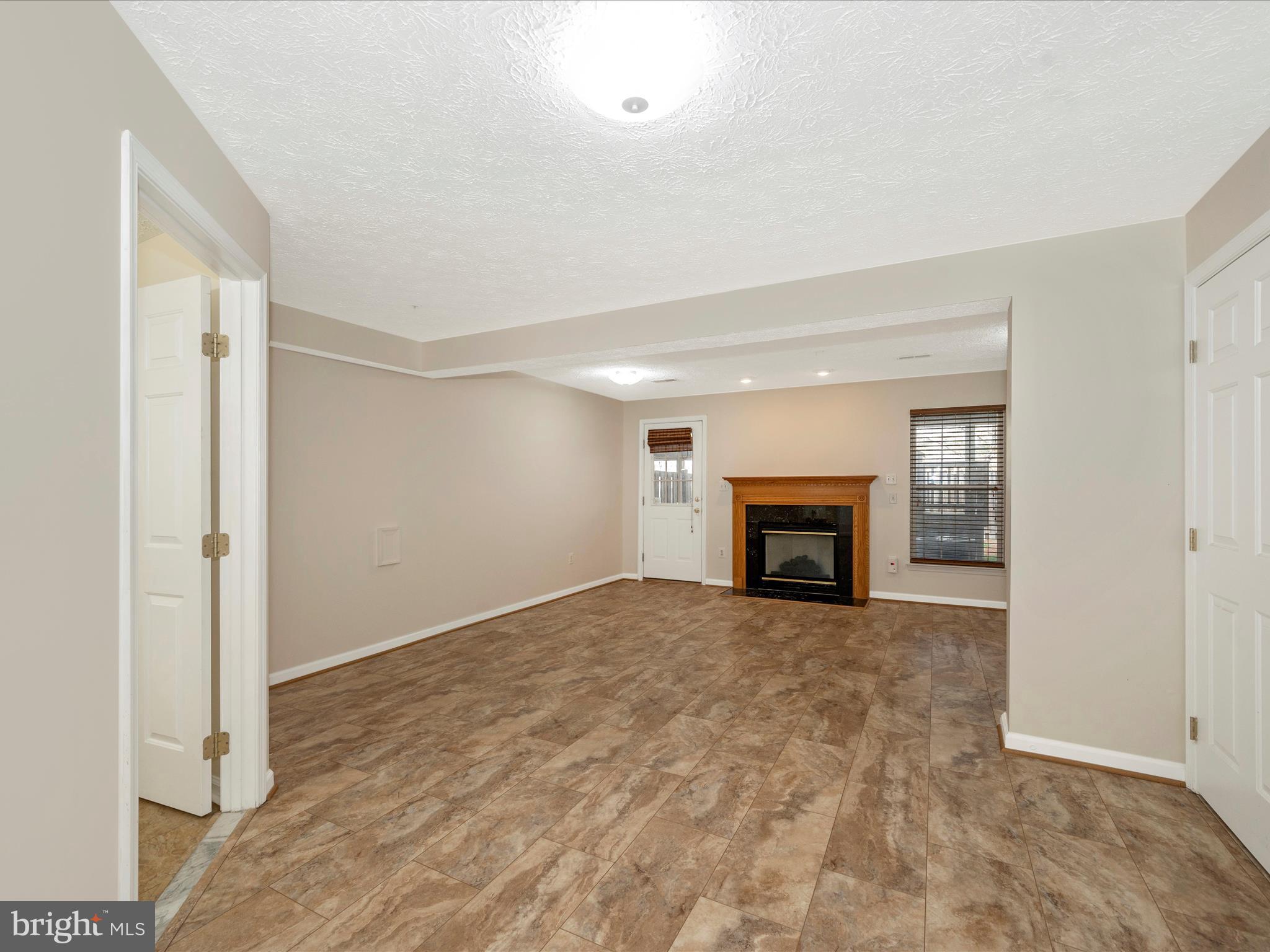 SPRING RIDGE - Residential