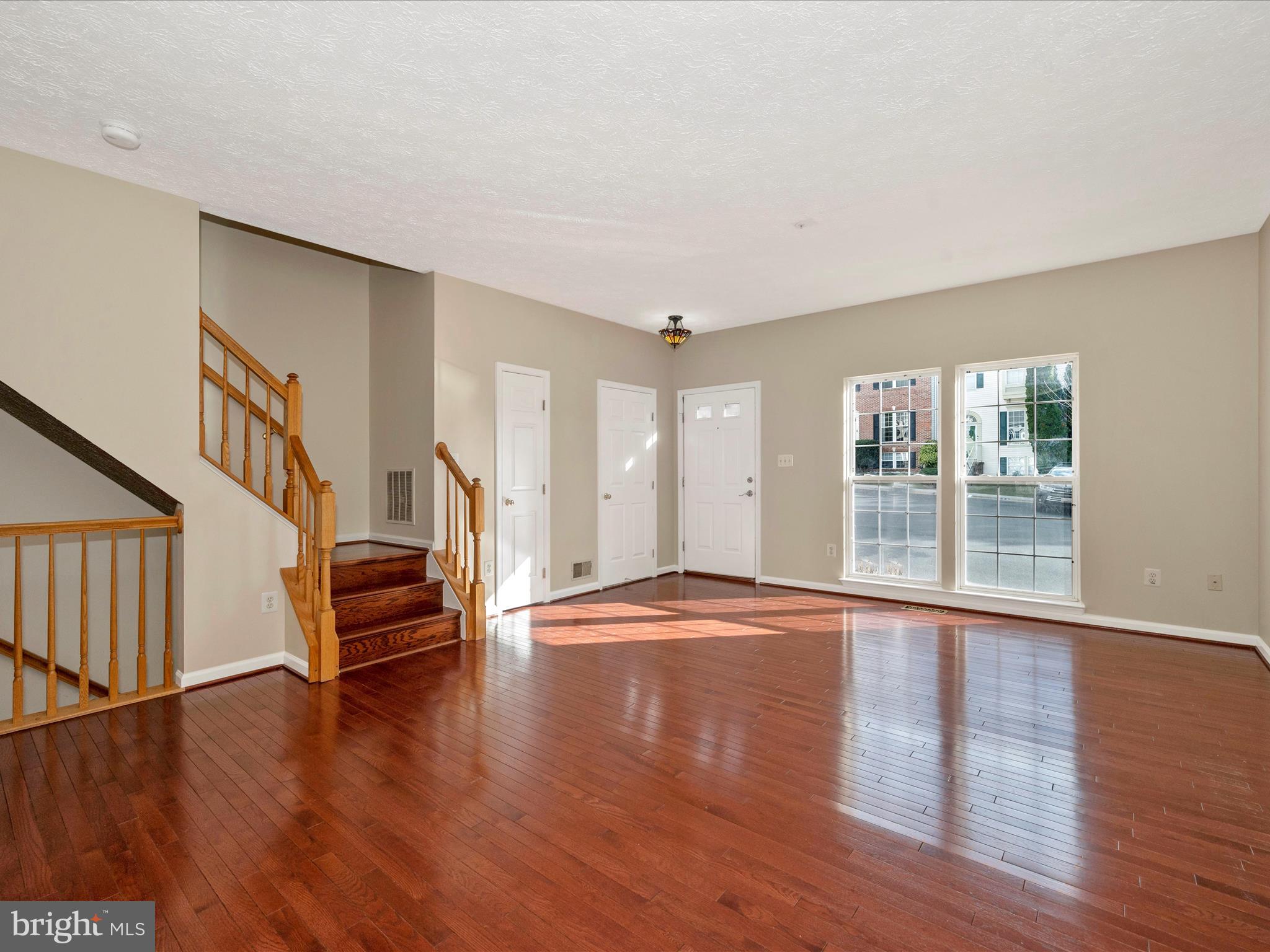 SPRING RIDGE - Residential