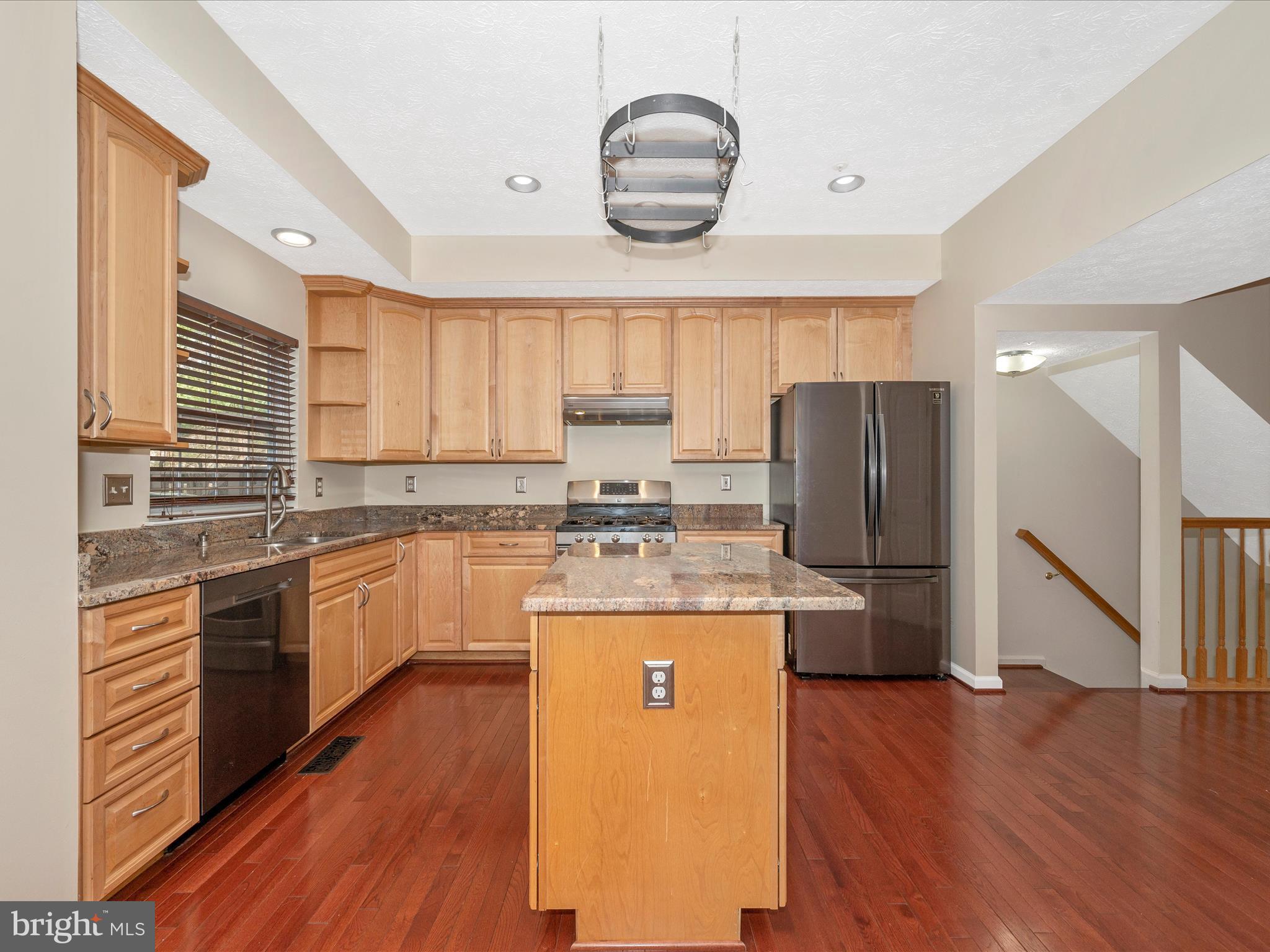 SPRING RIDGE - Residential