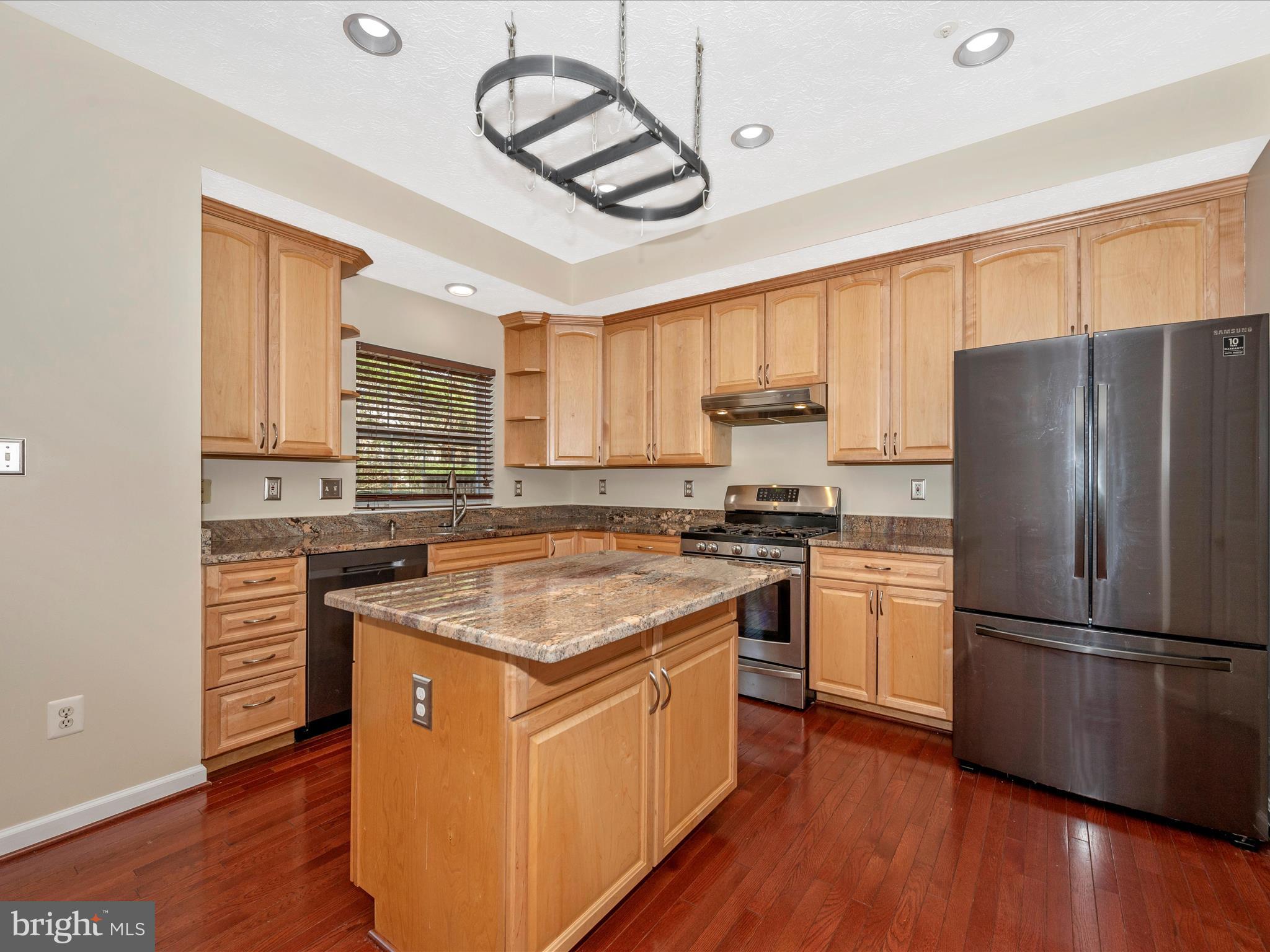 SPRING RIDGE - Residential