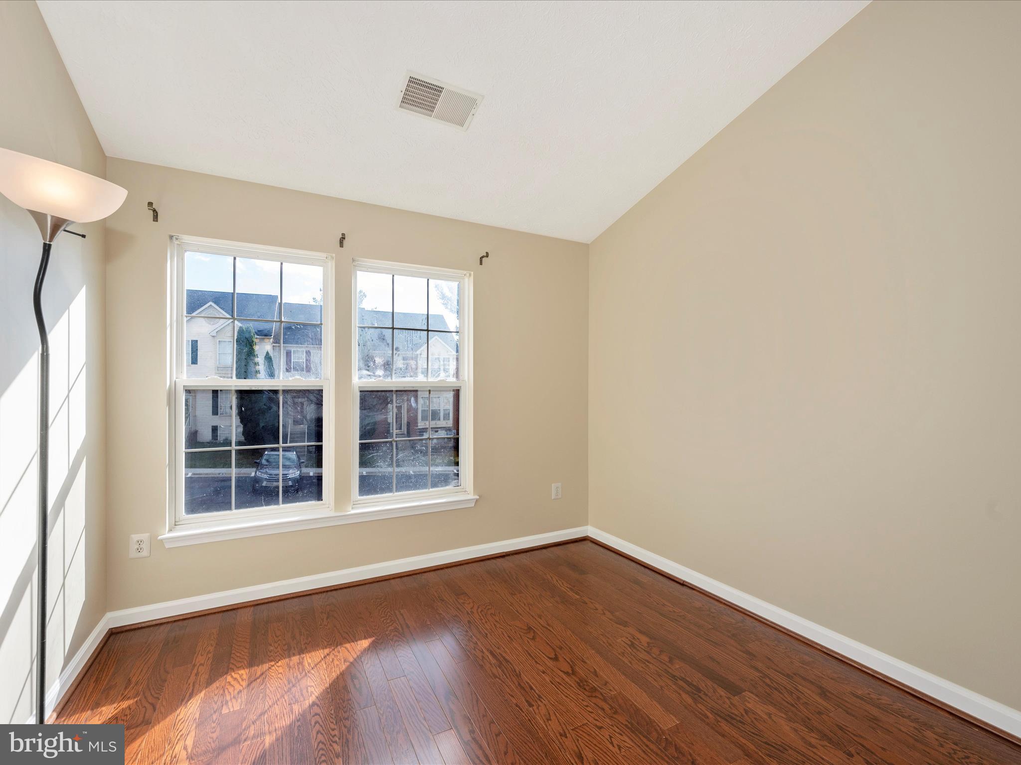 SPRING RIDGE - Residential