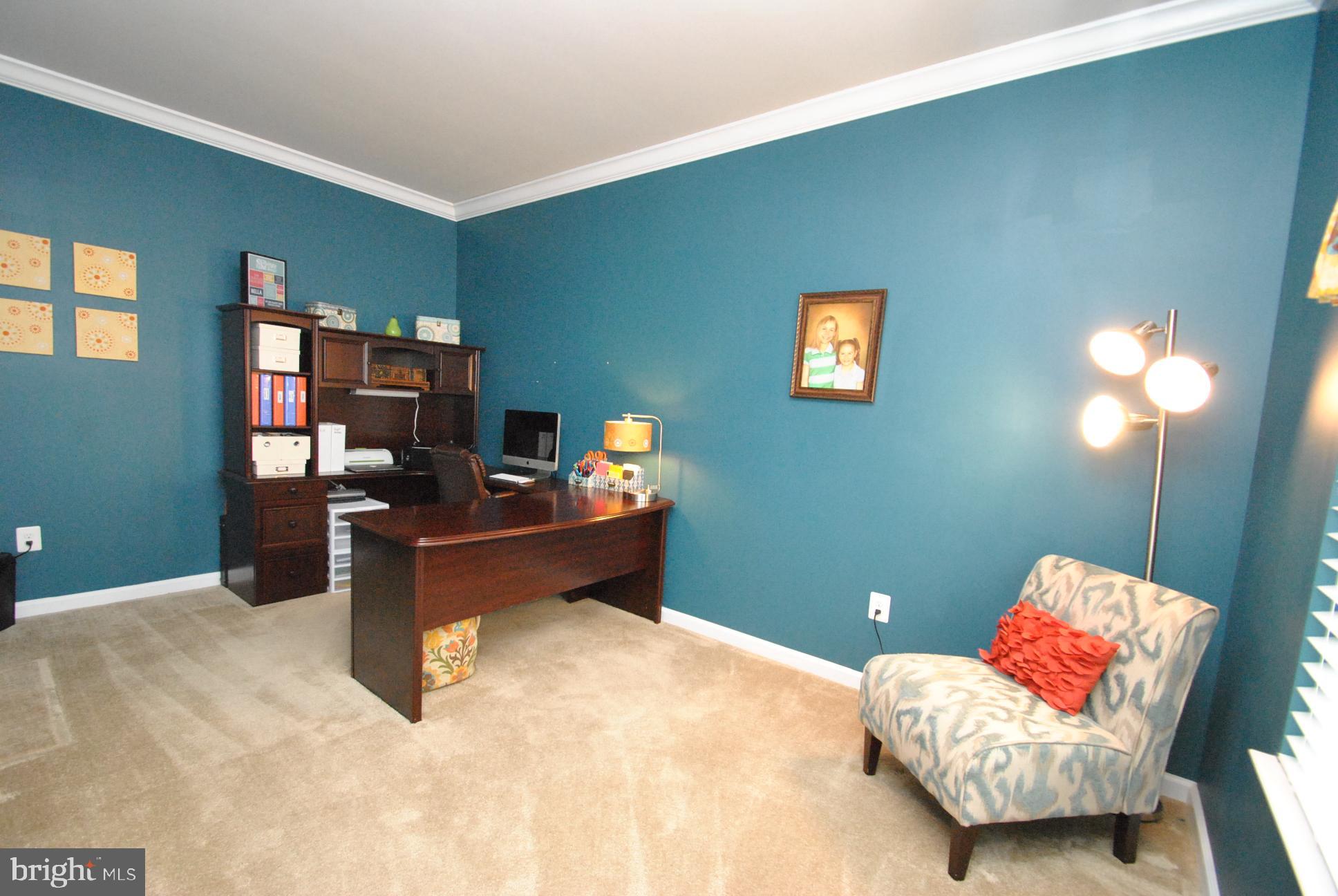 KELLY GLEN - Residential