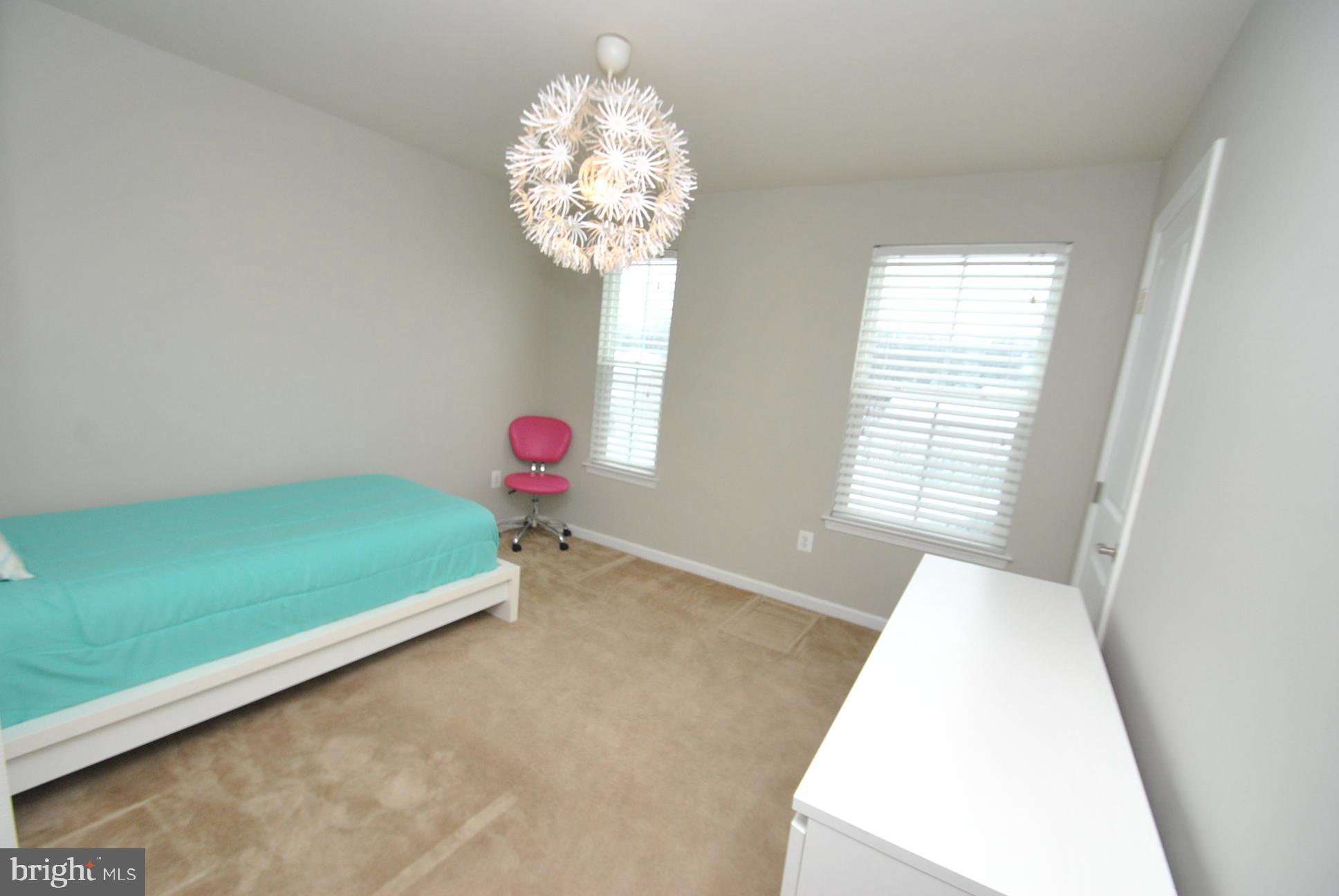 KELLY GLEN - Residential