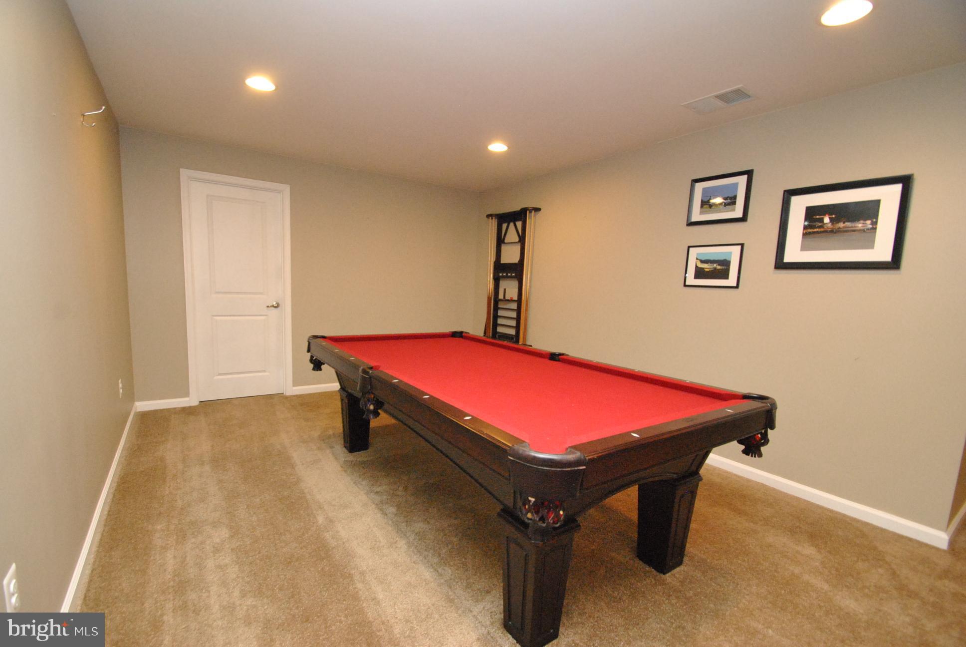 KELLY GLEN - Residential