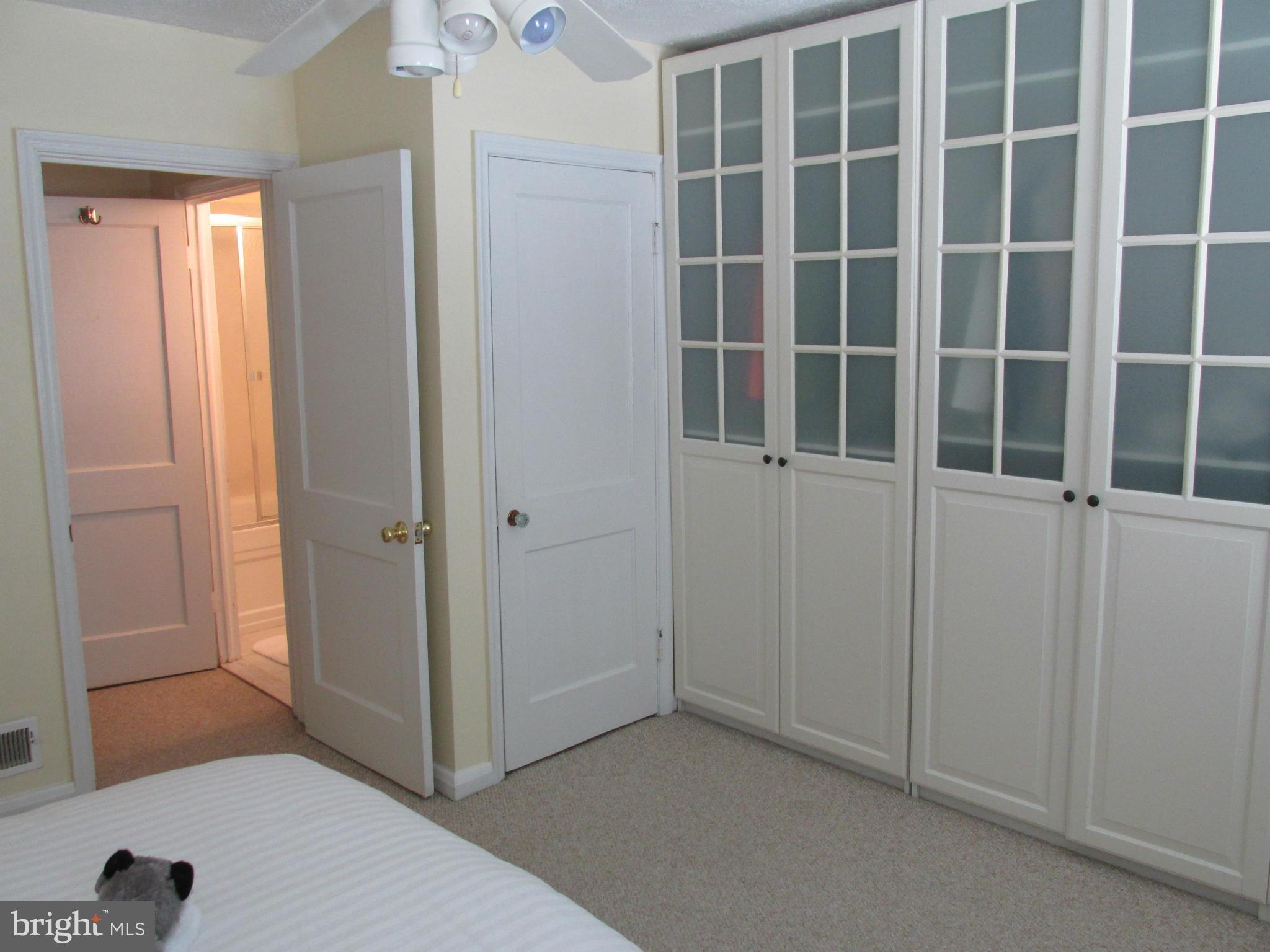 EASTWOOD - Residential