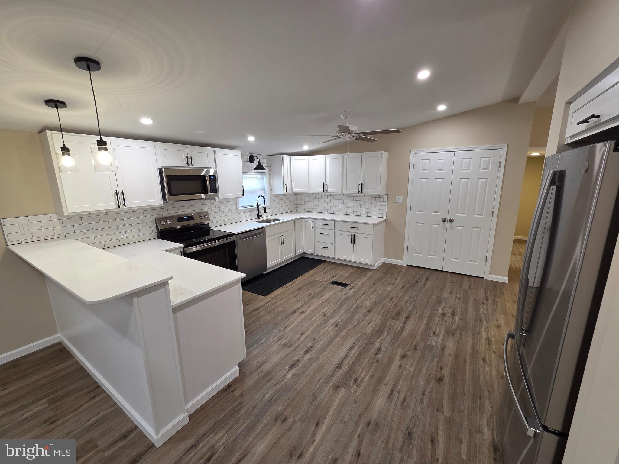 COLONIAL HERITAGE - Residential