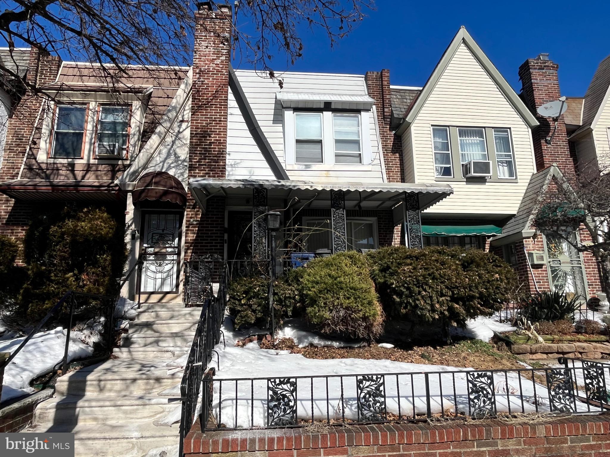 WEST OAK LANE - Residential