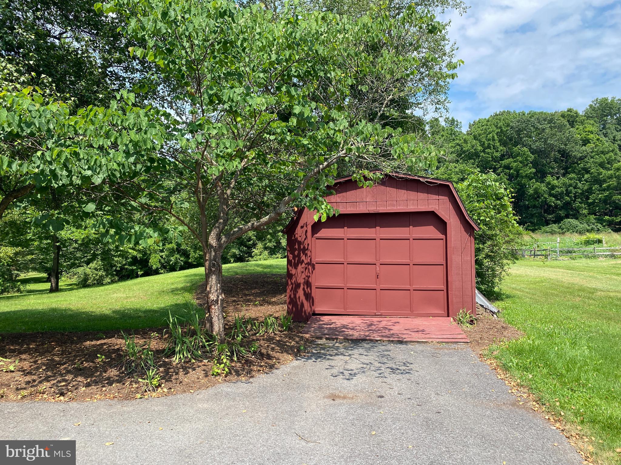 102 SELLERS LANE