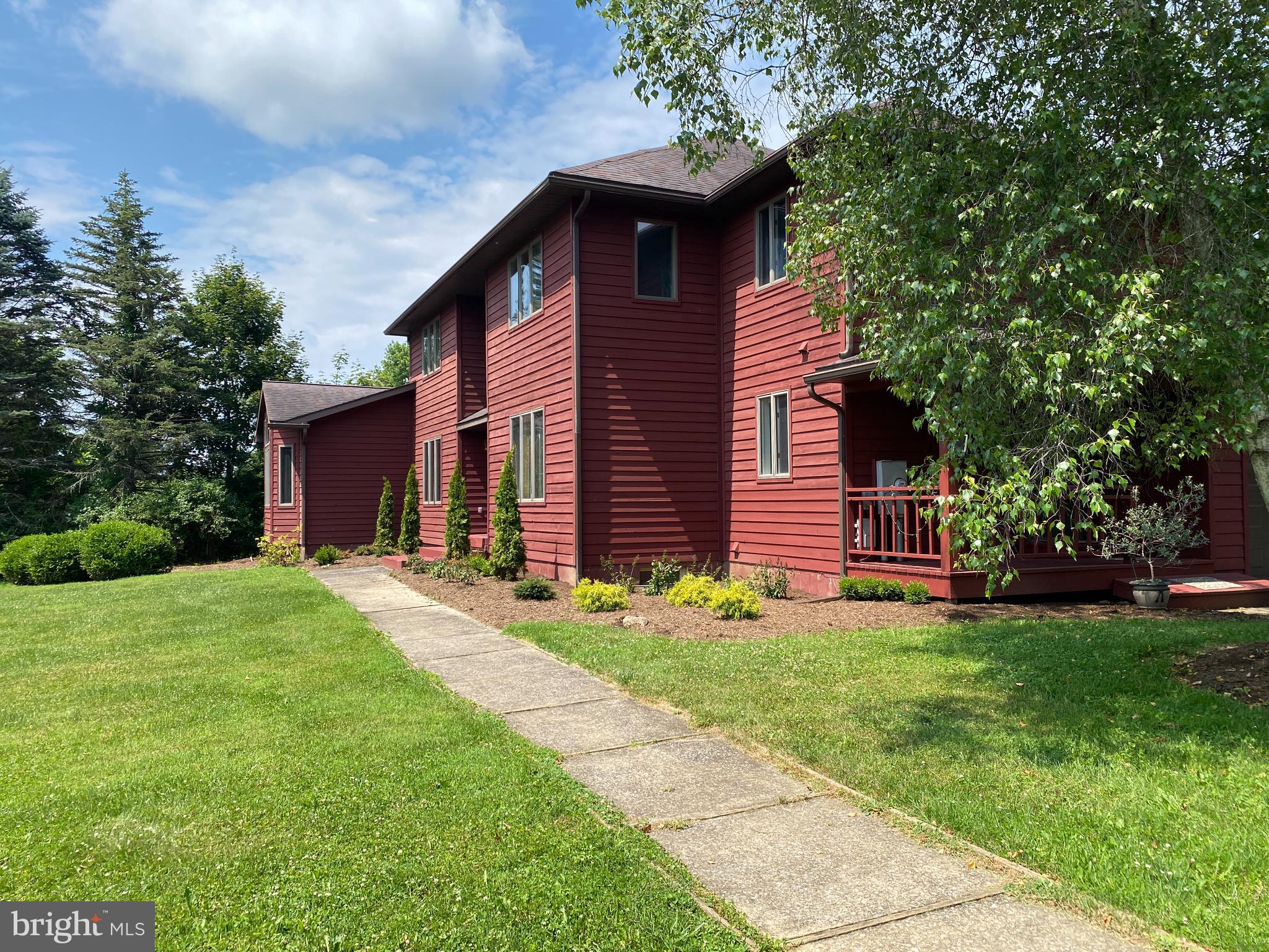 102 SELLERS LANE