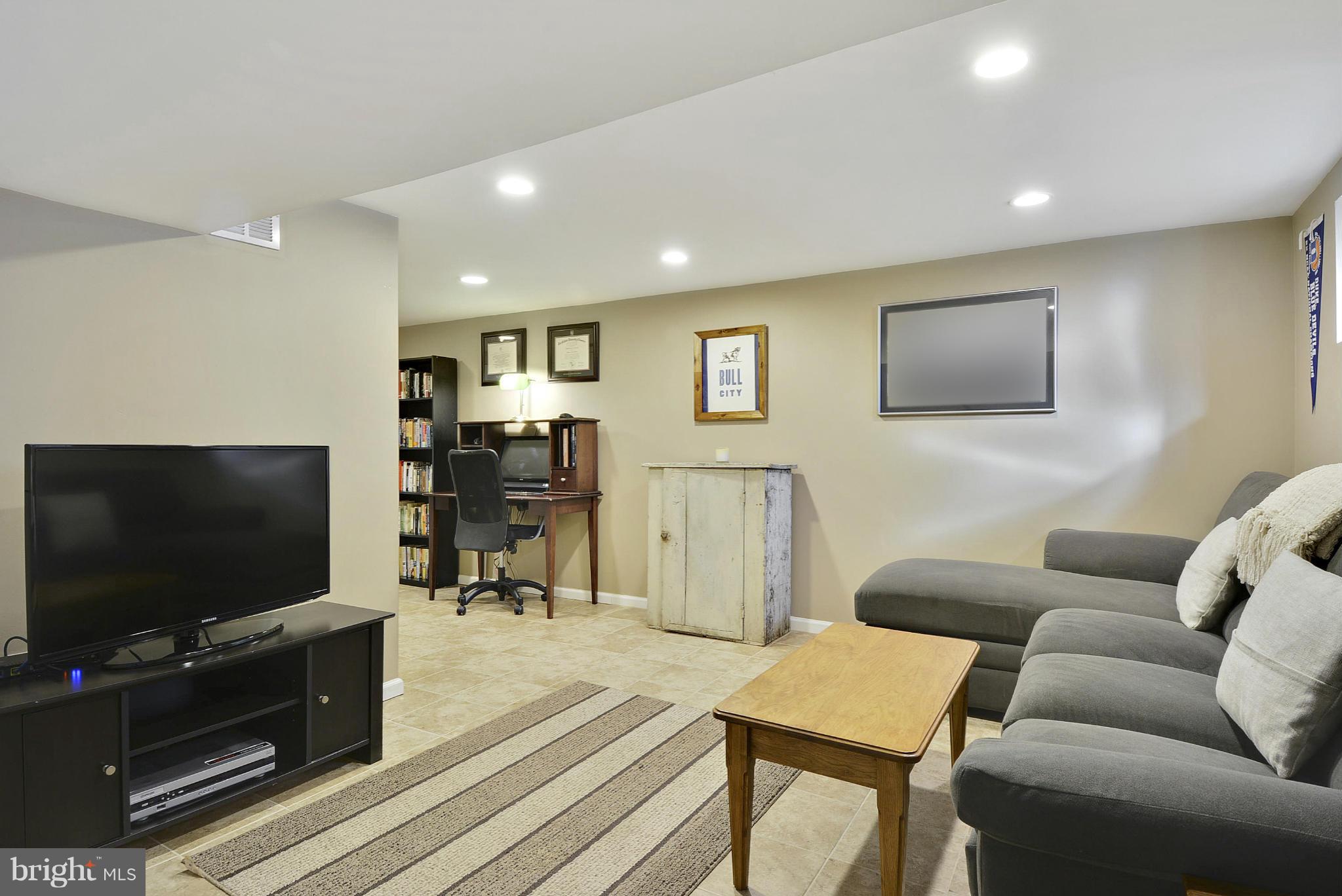 RIVER TERRACE - Residential