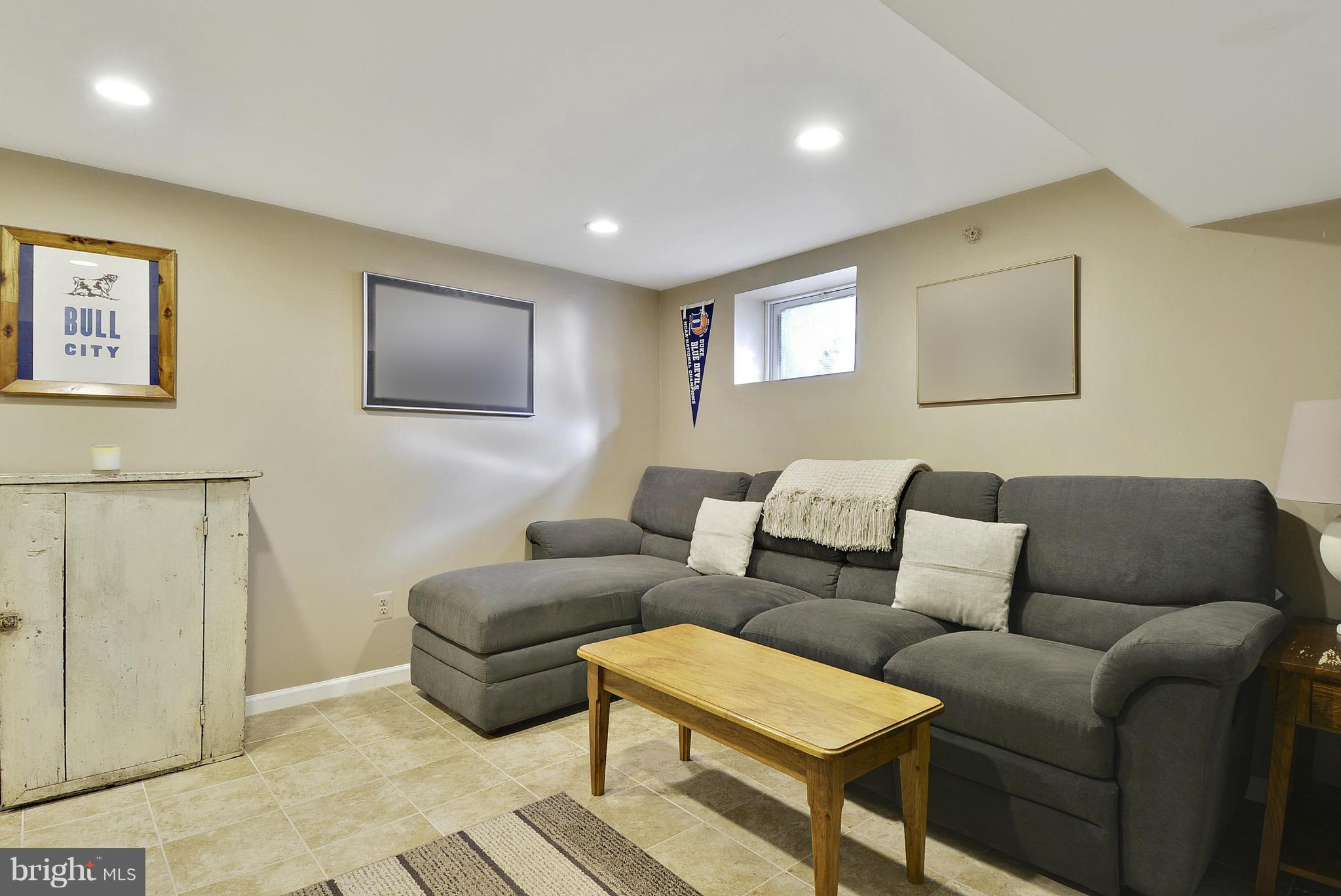 RIVER TERRACE - Residential