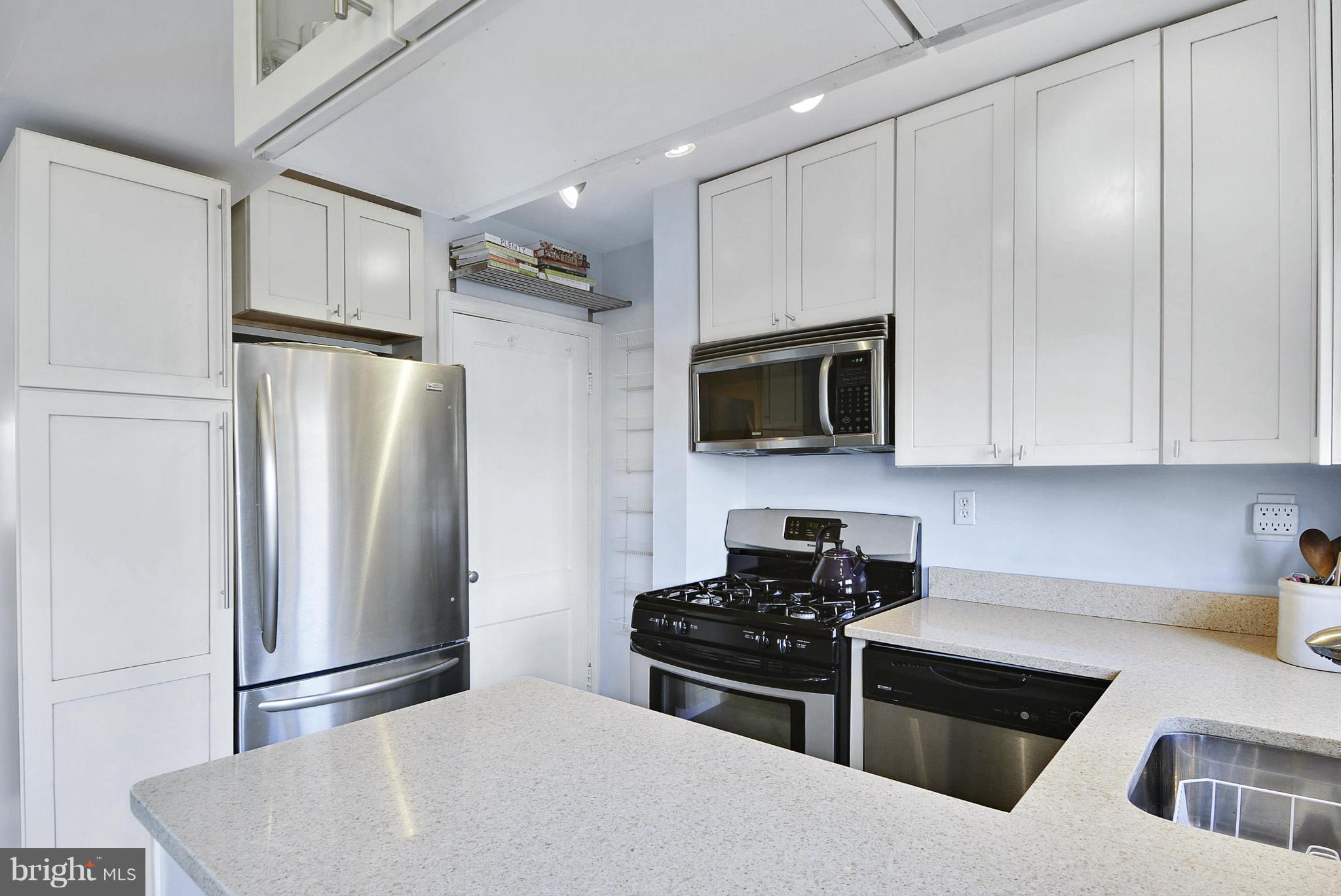 RIVER TERRACE - Residential