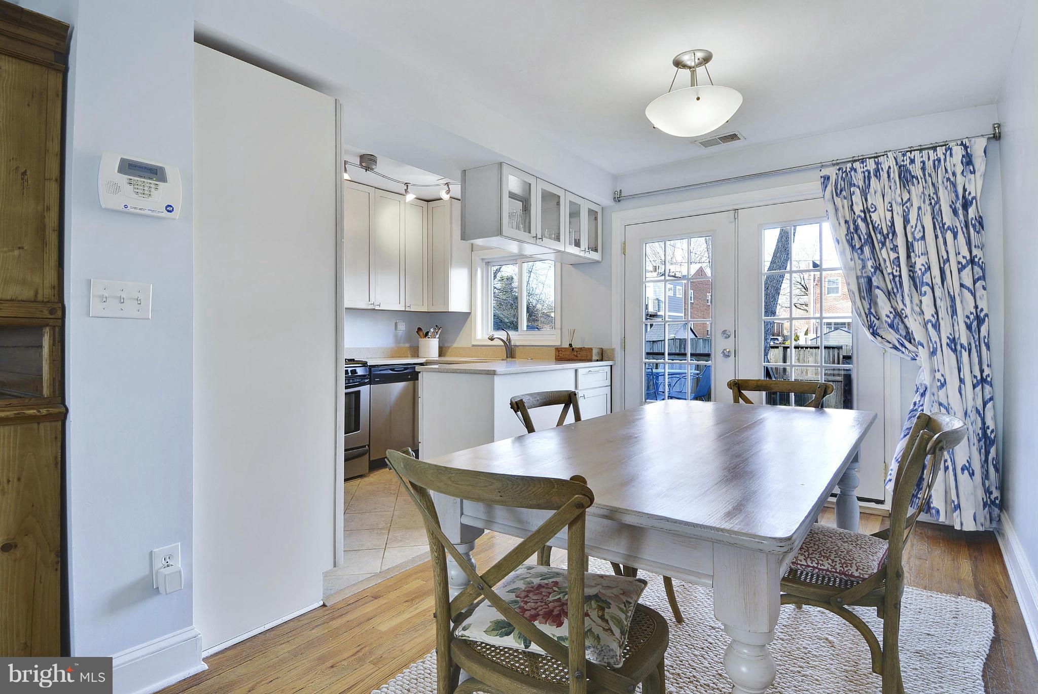 RIVER TERRACE - Residential