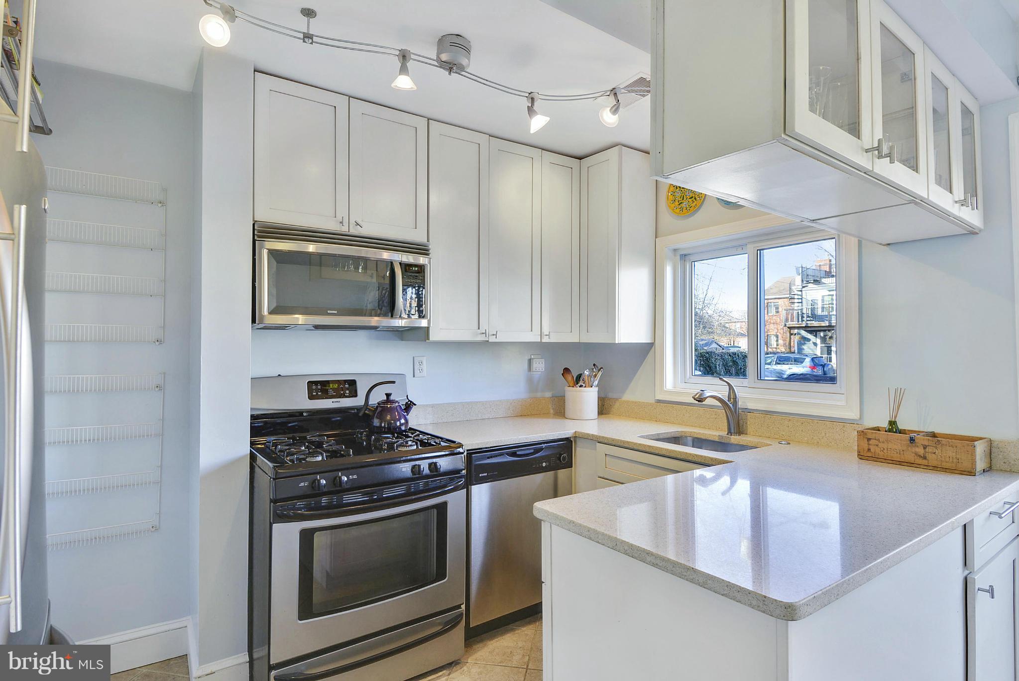 RIVER TERRACE - Residential