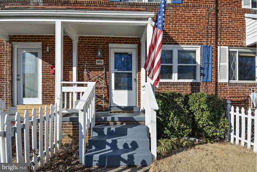 Charming, updated two bedroom, two bath townhouse in Del Ray with off-street parking.  Open kitchen with quartz counters and stainless steel appliances.  French doors to the deck and fenced backyard. Parking in rear.  Finished lower level with radiant flooring, bath with shower and laundry.  Roof and windows new in 2013, front window in 2016.  Wood floors on main and upper level. Furnace new 2017!